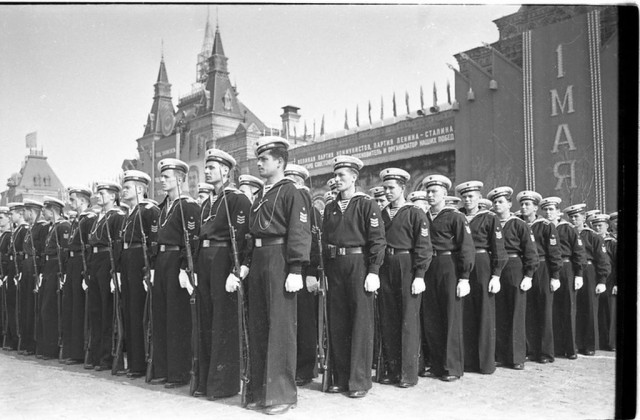 Военный парад весна 1951 года.