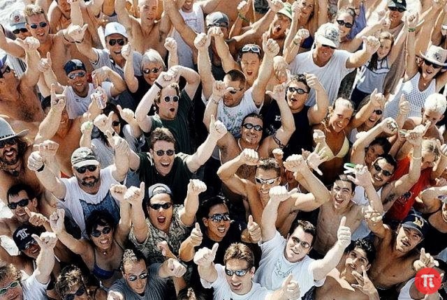 За кулисами эротической фотосессии журнала Playboy