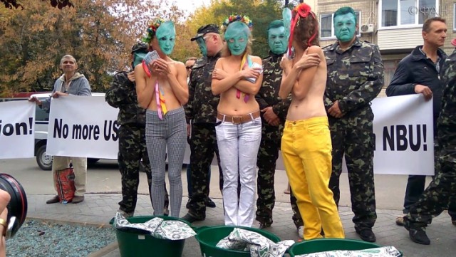 Femen заявило о прекращении существования, посетовав на консерватизм европейцев