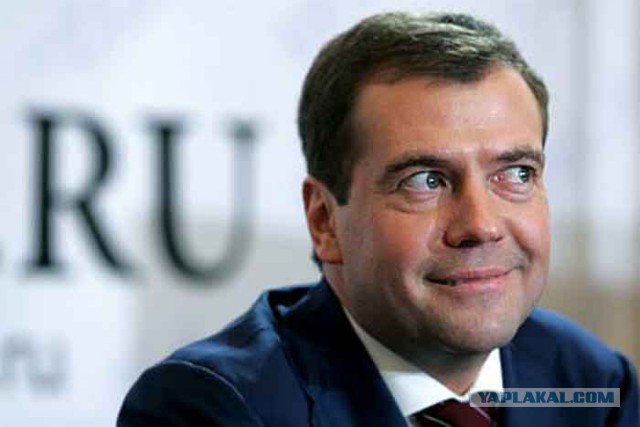 Оперативно. Судья, прославившийся матерными криками на заседании, уволился