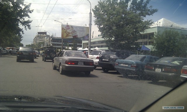 Алматы 2011: город контрастов