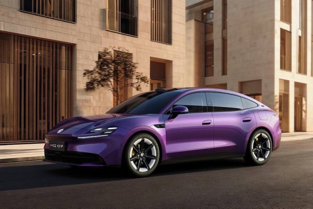 Китайцы создали свой Porsche Taycan, который стоит как Lada Granta