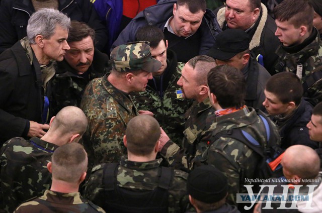 А ты кто такой! Киев, собрание панов сотников...