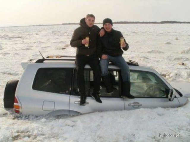 Автоюмор, смекалка, но чаще абсурд