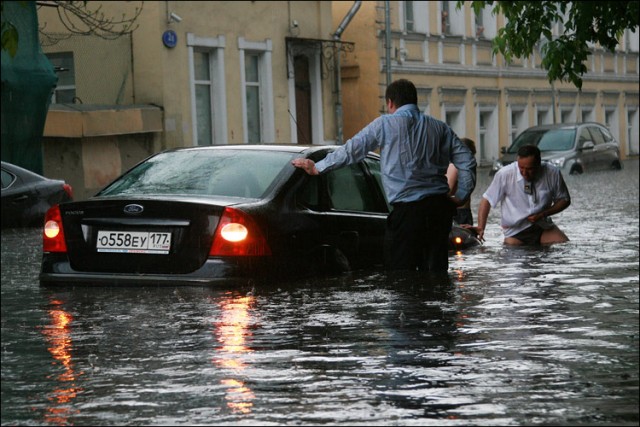 Москва. Потоп.