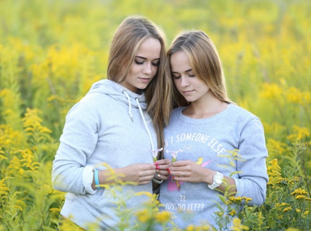 Девушки на природе