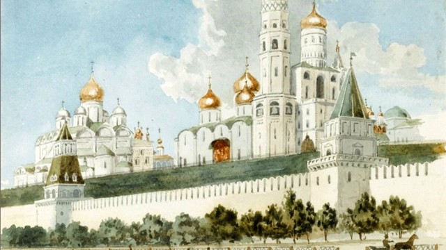 Был ли Кремль белым и, как он стал красным и стоит ли его снова красить в белый