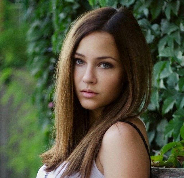 Симпатичные девушки из Сети - 7