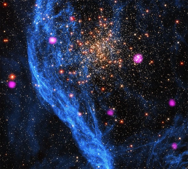 NASA представило 25 ранее не публиковавшихся снимков космоса