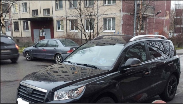 Китайский костер из-под «кормы». Geely в дыму скандала с «паленым» топливом и неисправным двигателем