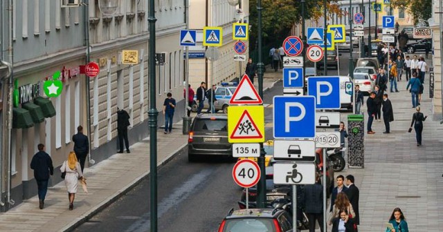 Воистину, Москвой управляют неадекваты...