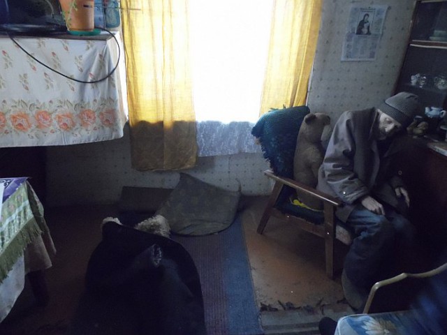 На дне