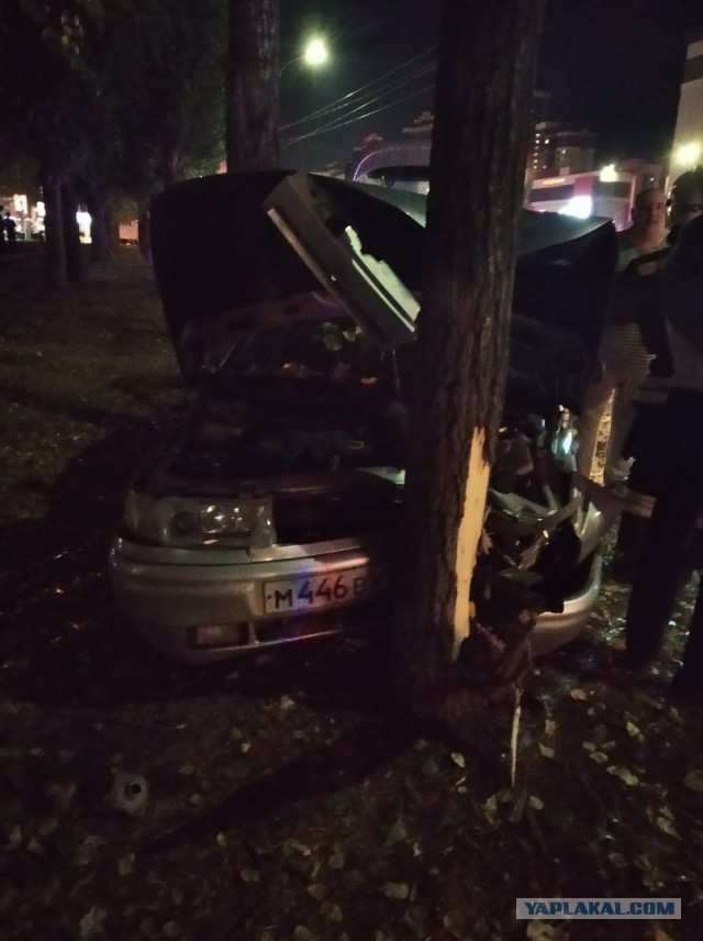 Две девушки погибли в двойном ДТП в Воронеже