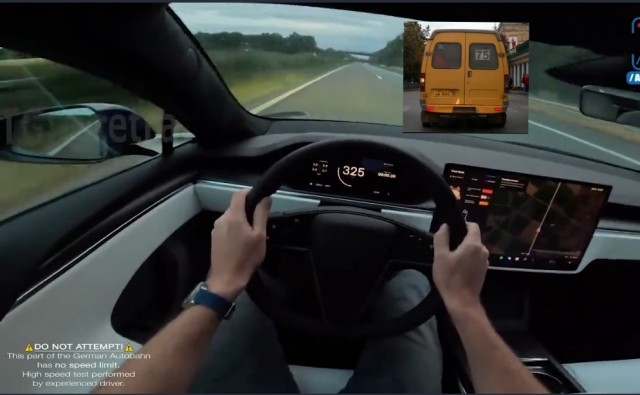Как выглядит разгон Tesla S PLAID до 328 км/ч от первого лица на автобане, где нет ограничений на скорость.