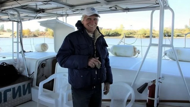 «У него второе рождение, можно сказать. Робинзон Крузо!»