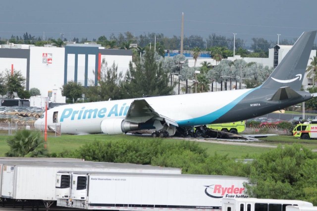 Рейс 7598 Air 21 разбился в Майами: есть погибшие и пострадавшие