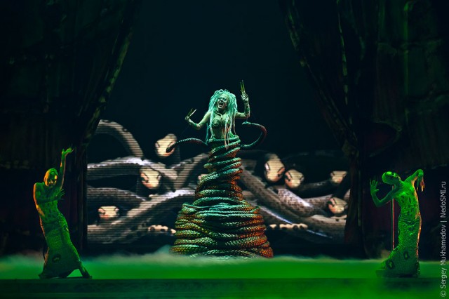 Завораживающая ZARKANA