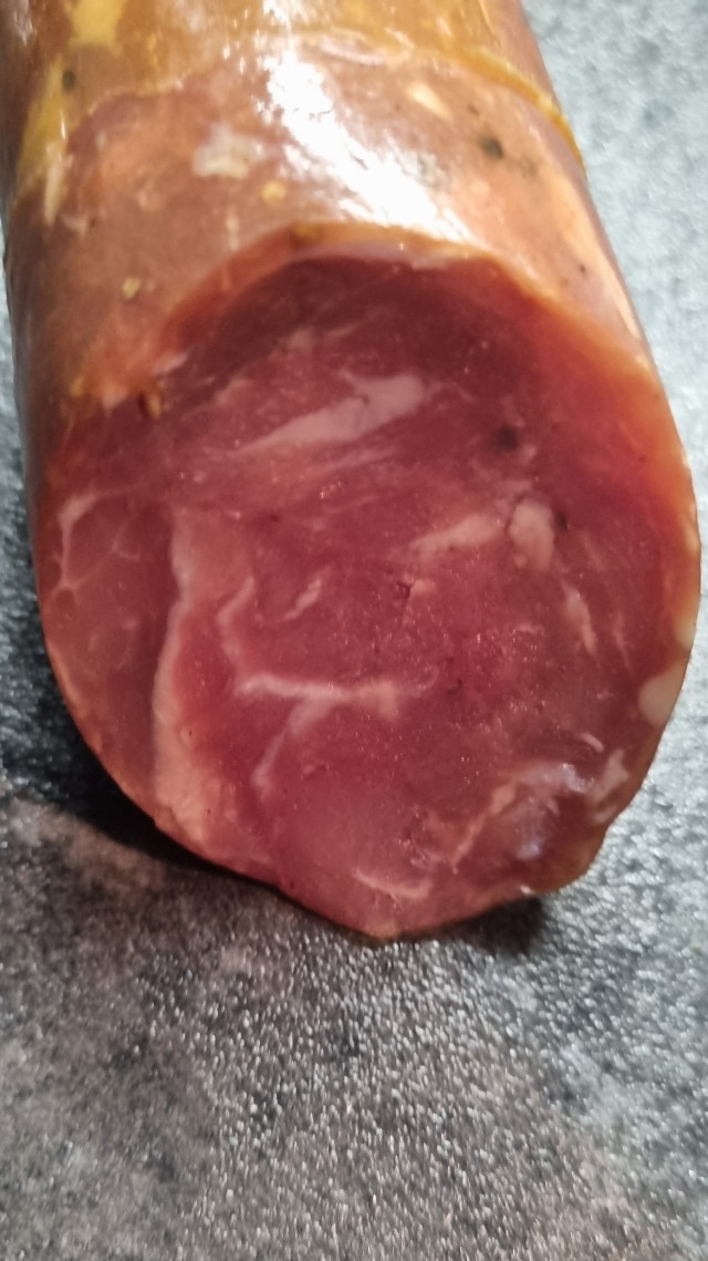 Колбаса из мяса
