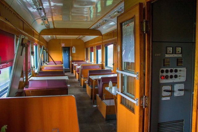 Кладбище списанных пассажирских вагонов Аммендорф