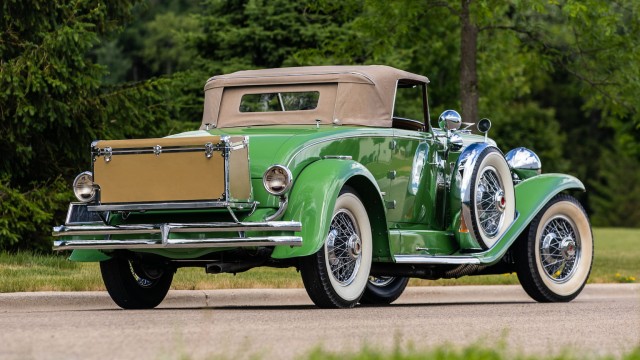 10 самых дорогих автомобилей аукциона Mecum за 2022 год.