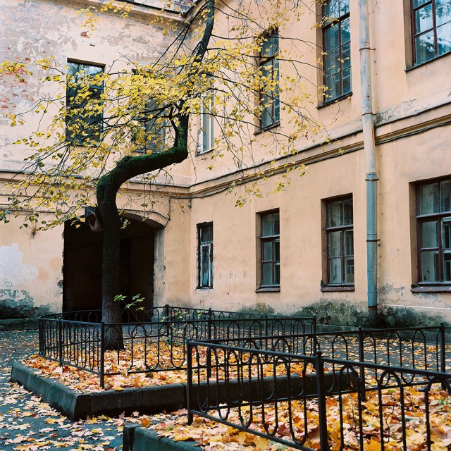 Чёрно-белый Петербург