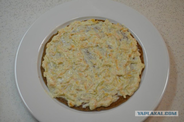 Печеночный торт с тыквой и творожным кремом