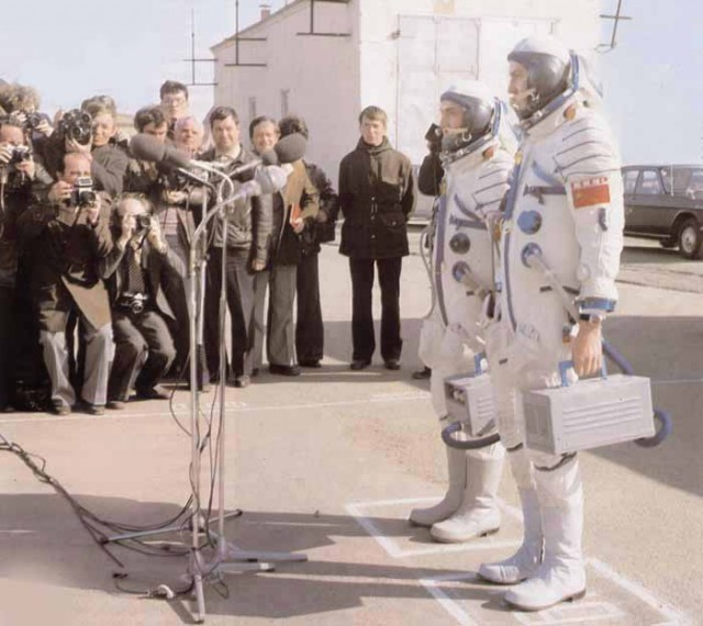 История в фотографиях