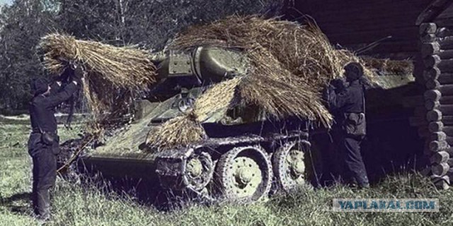 «Я из газеты»: самая необычная танковая маскировка