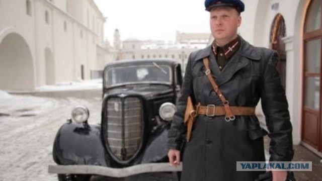 В квартире депутата, которая подала в суд на Путина, прошли обыски