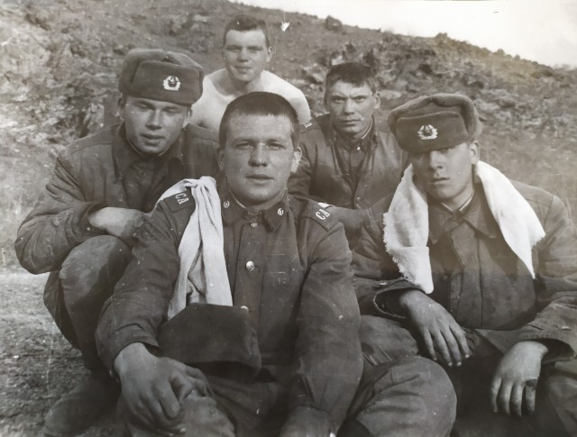 С наступающим мужики