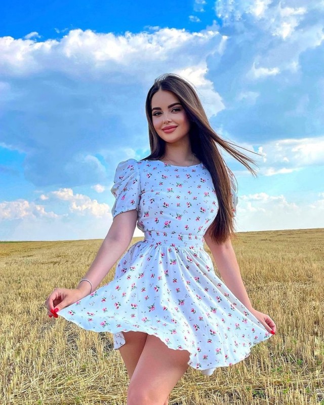 Летние красотки 2025 (часть 1)