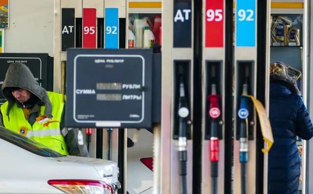 "Государство имеет рычаг воздействия для сдерживания цен на бензин внутри РФ"