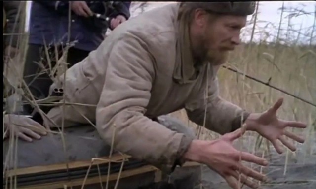 В Питере хрупкая девушка утихомирила пьяного мужчину, который пытался схватить ее за ягодицы