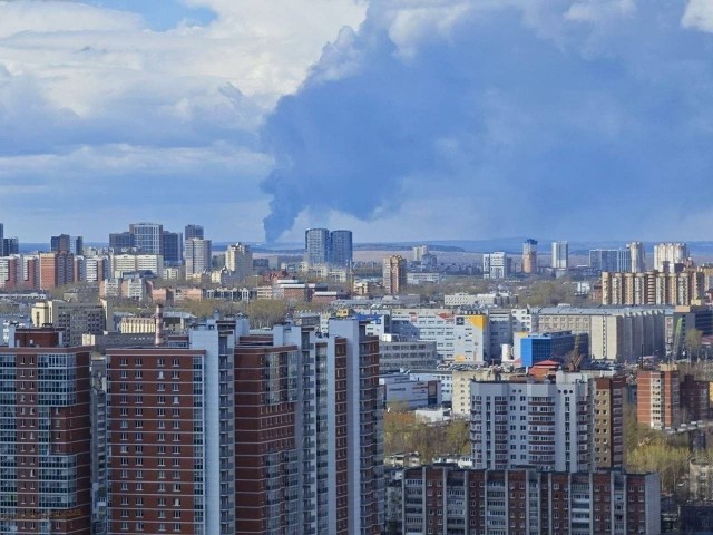 Сильное задымление в Перми после атаки украинских беспилотников