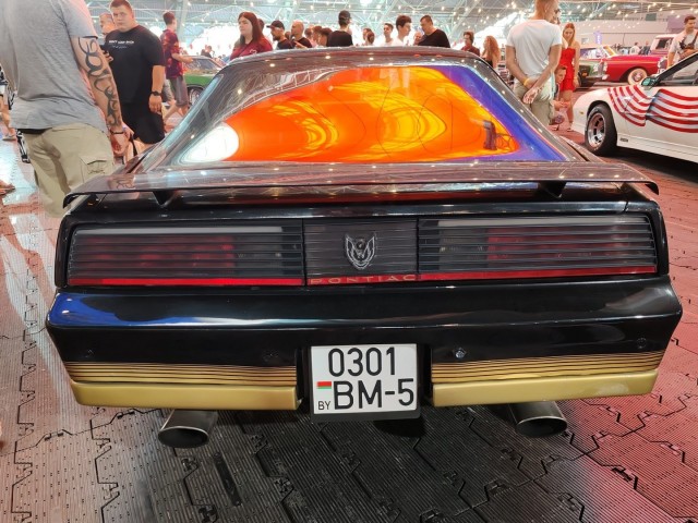 1977 Pontiac Firebird Trans Am Y82. Автопятница №147