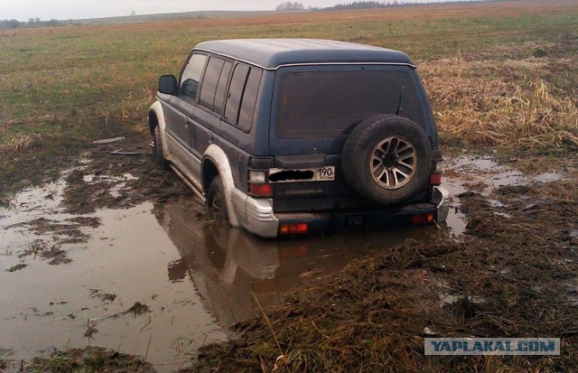 Как я друга в грязюке выручал, а второго там нашел