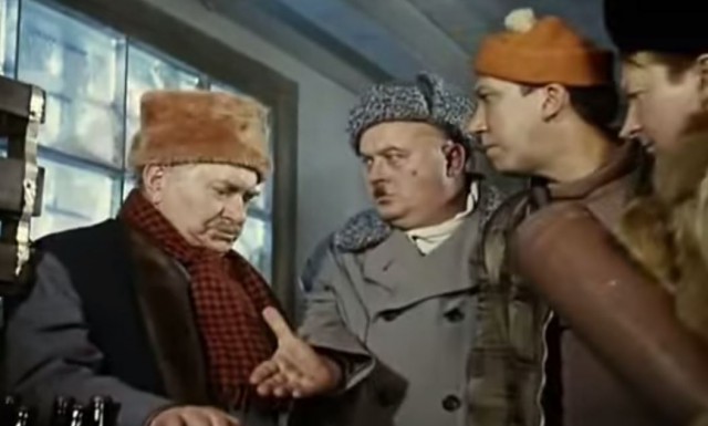 Перис скажи триста.