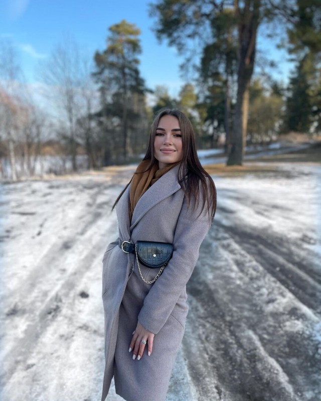 Девушки из местного инстаграма