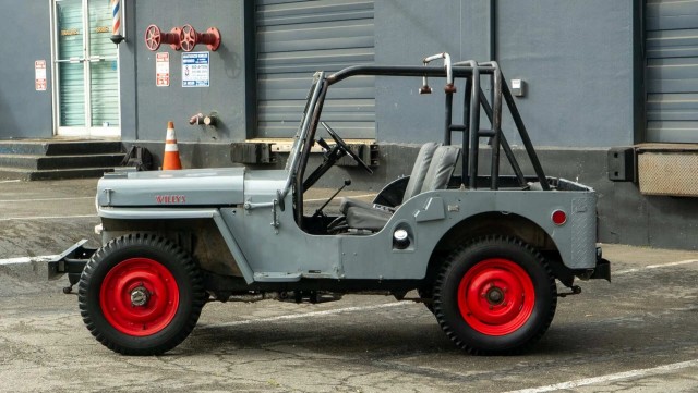 Willys Jeepster. Забавного автомобиля пост