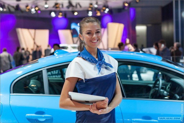 Девушки на ММАС 2012