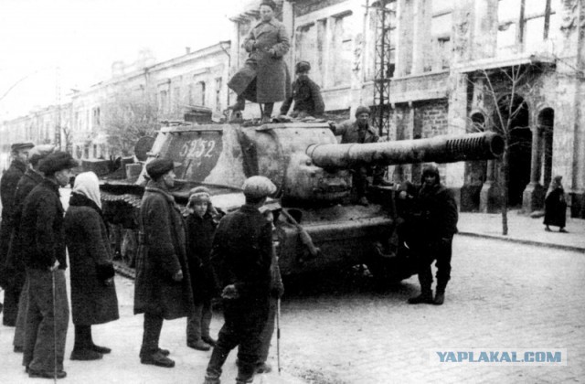 За год до Победы – освобождение Крыма и Севастополя