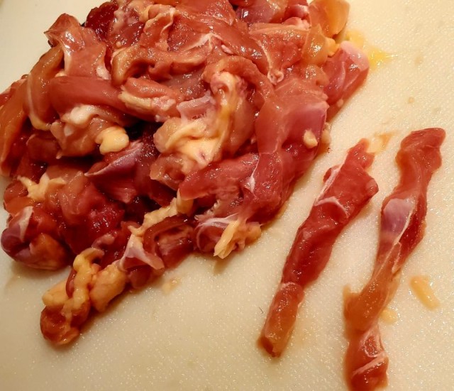 Цыпа Сельдереевна. Курица,лук,сельдерей.