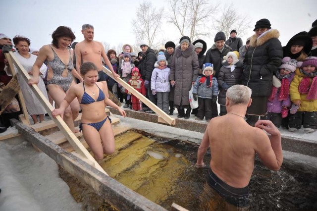 Крещение и оскорбление чувств