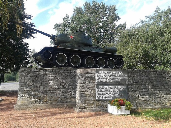 Депутат Европарламента от Эстонии Яна Тоом раскритиковала демонтаж памятника Т-34 в Нарве.