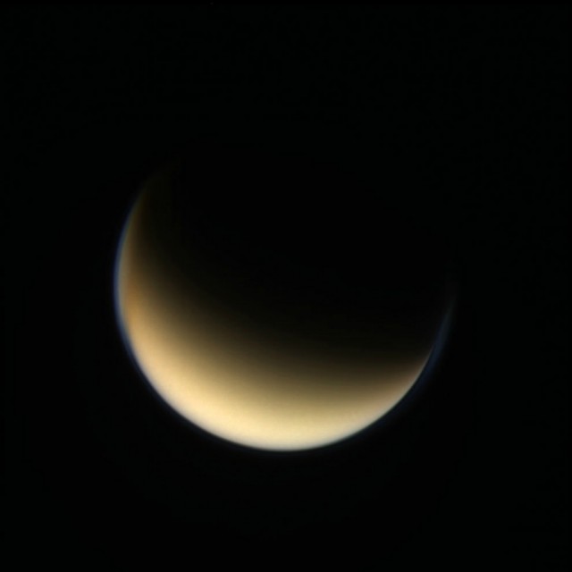 Сатурн в объективе аппарата "Кассини"