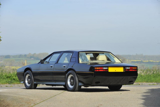 Aston Martin Lagonda