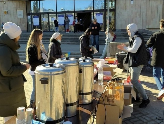 Украинских беженцев обяжут платить налоги в Польше