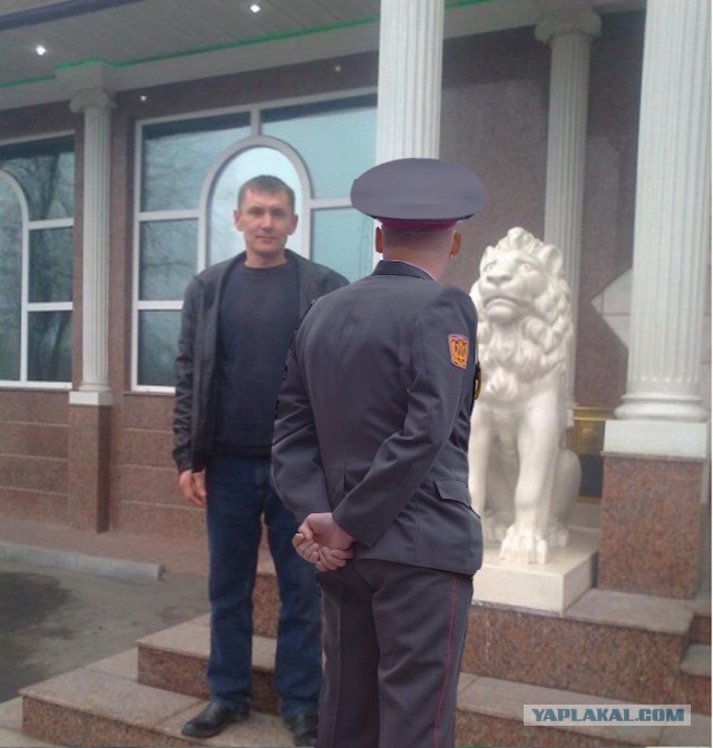 Отфотошопте пожалуйста)))