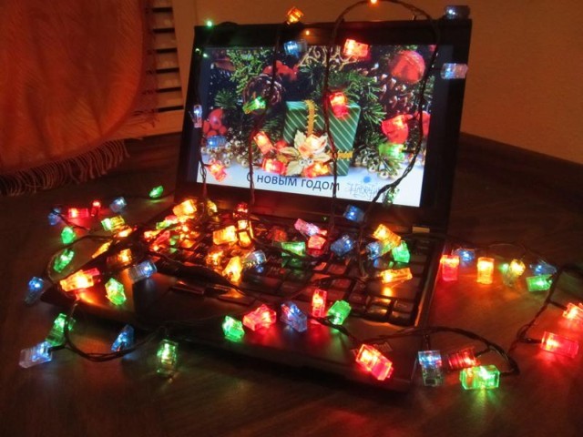 Гирлянда от админов