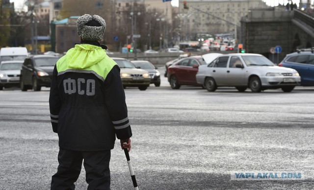 ЧП с сотрудником кремлевской охраны: после дорожного конфликта прокололи колесо